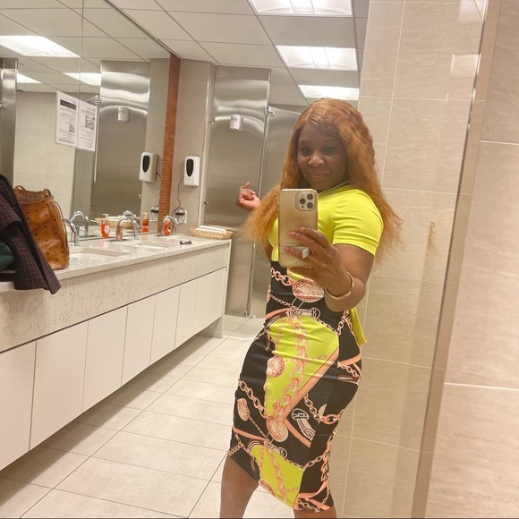 Dress - Picture 7 of 8